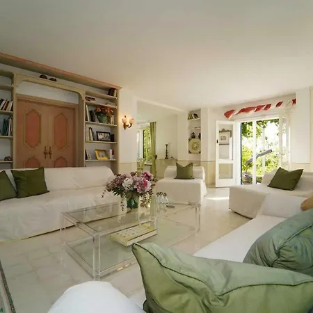 Casa vacanze Frescoed On Hills Near Cinque Terre La Spezia